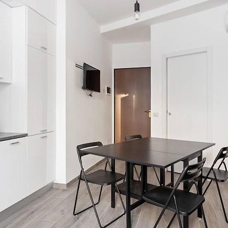Modern And New Flat In Duomo Area Διαμέρισμα Μιλάνο Εξωτερικό φωτογραφία