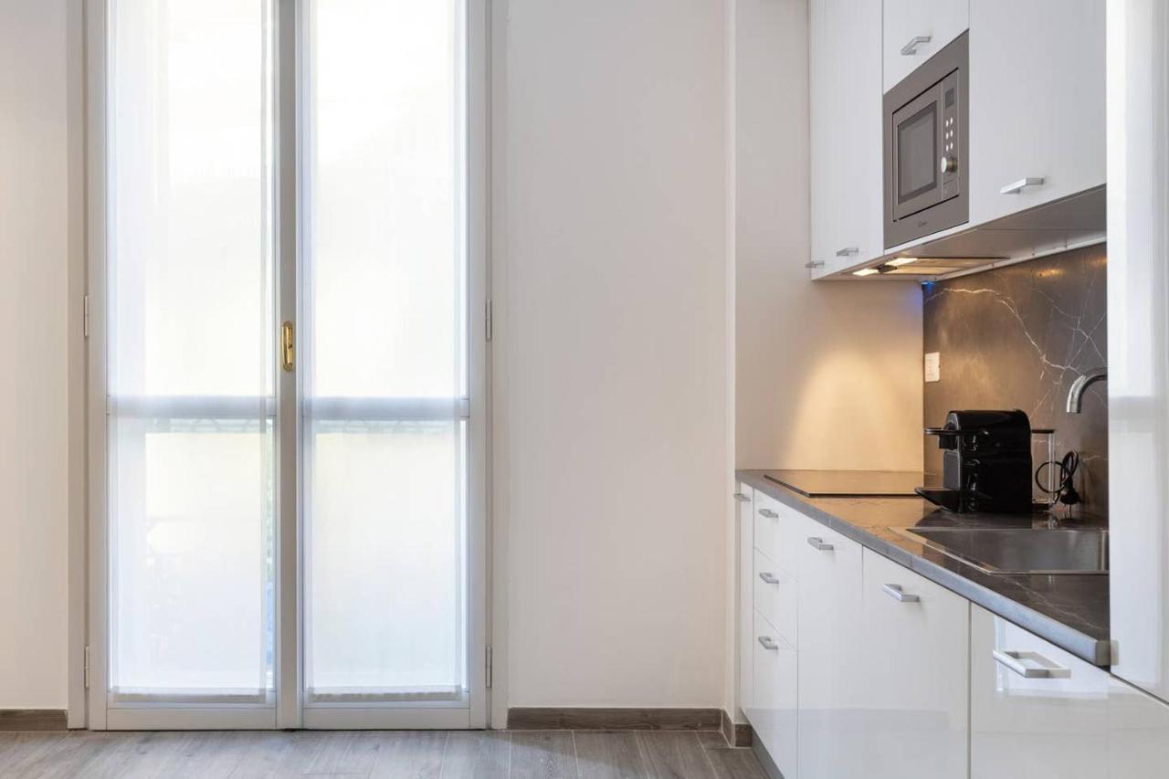 Modern And New Flat In Duomo Area Διαμέρισμα Μιλάνο Εξωτερικό φωτογραφία